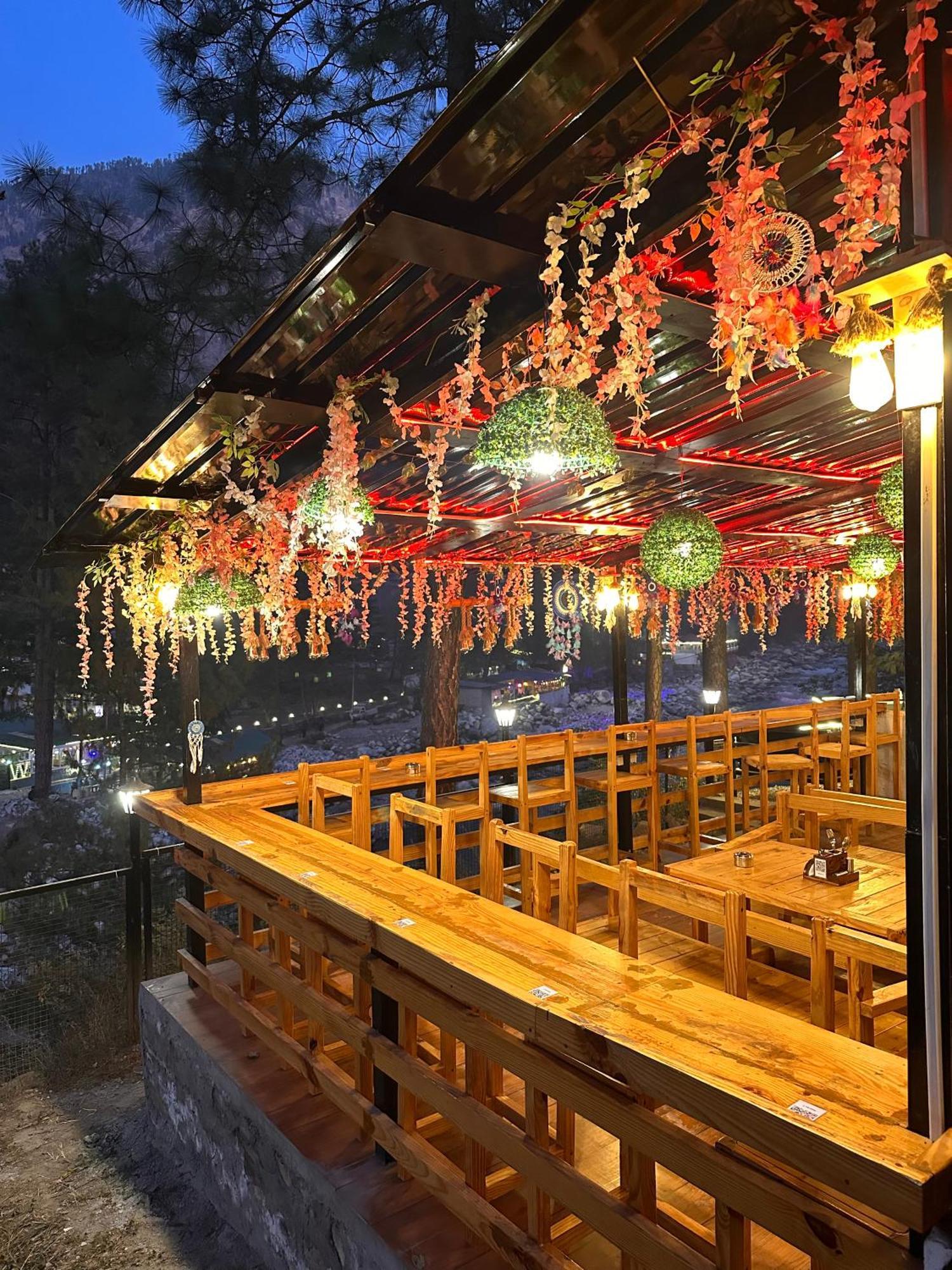 Ahava Kasol Riverside Cafe And Cottages Exterior foto