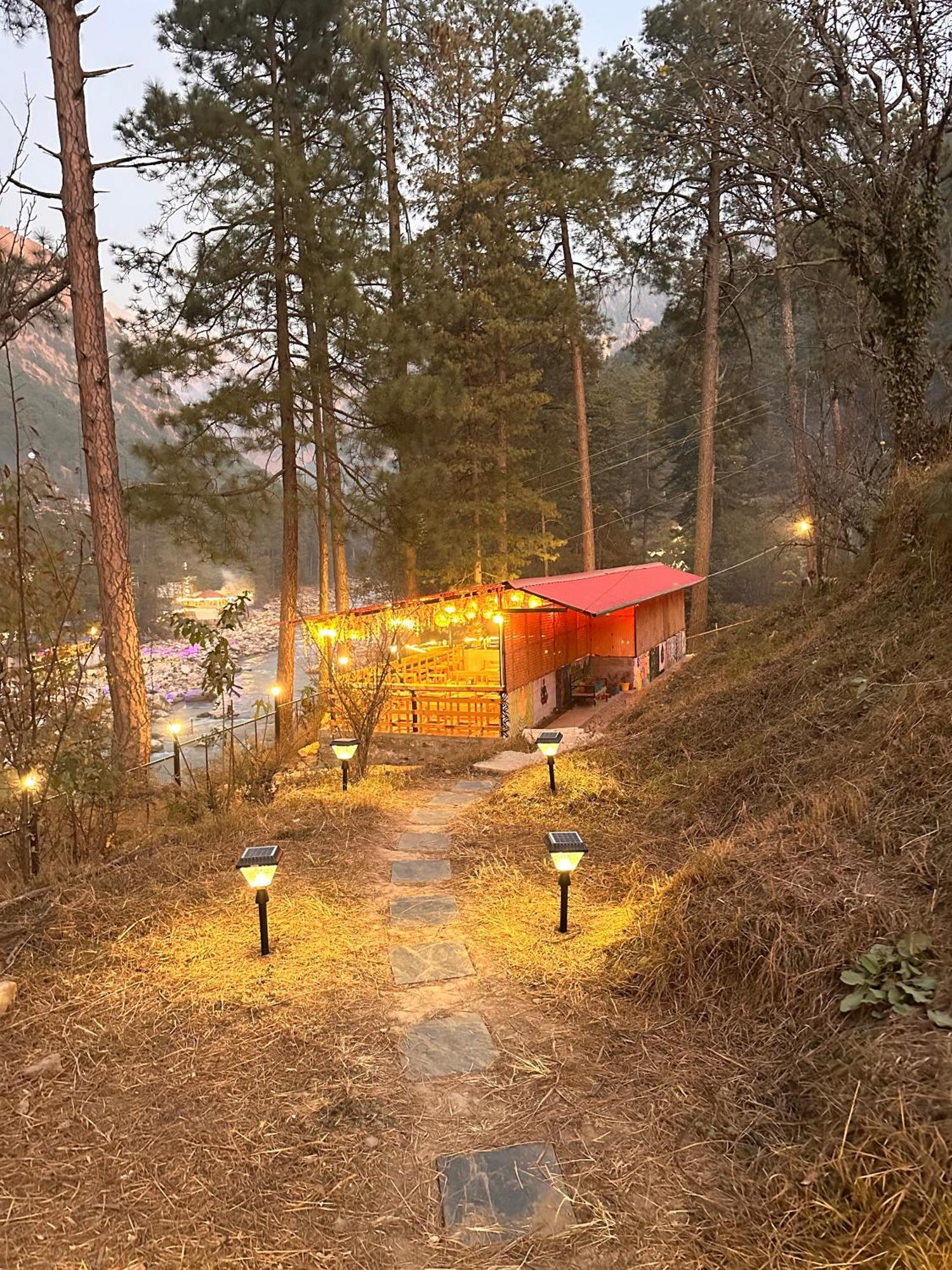Ahava Kasol Riverside Cafe And Cottages Exterior foto