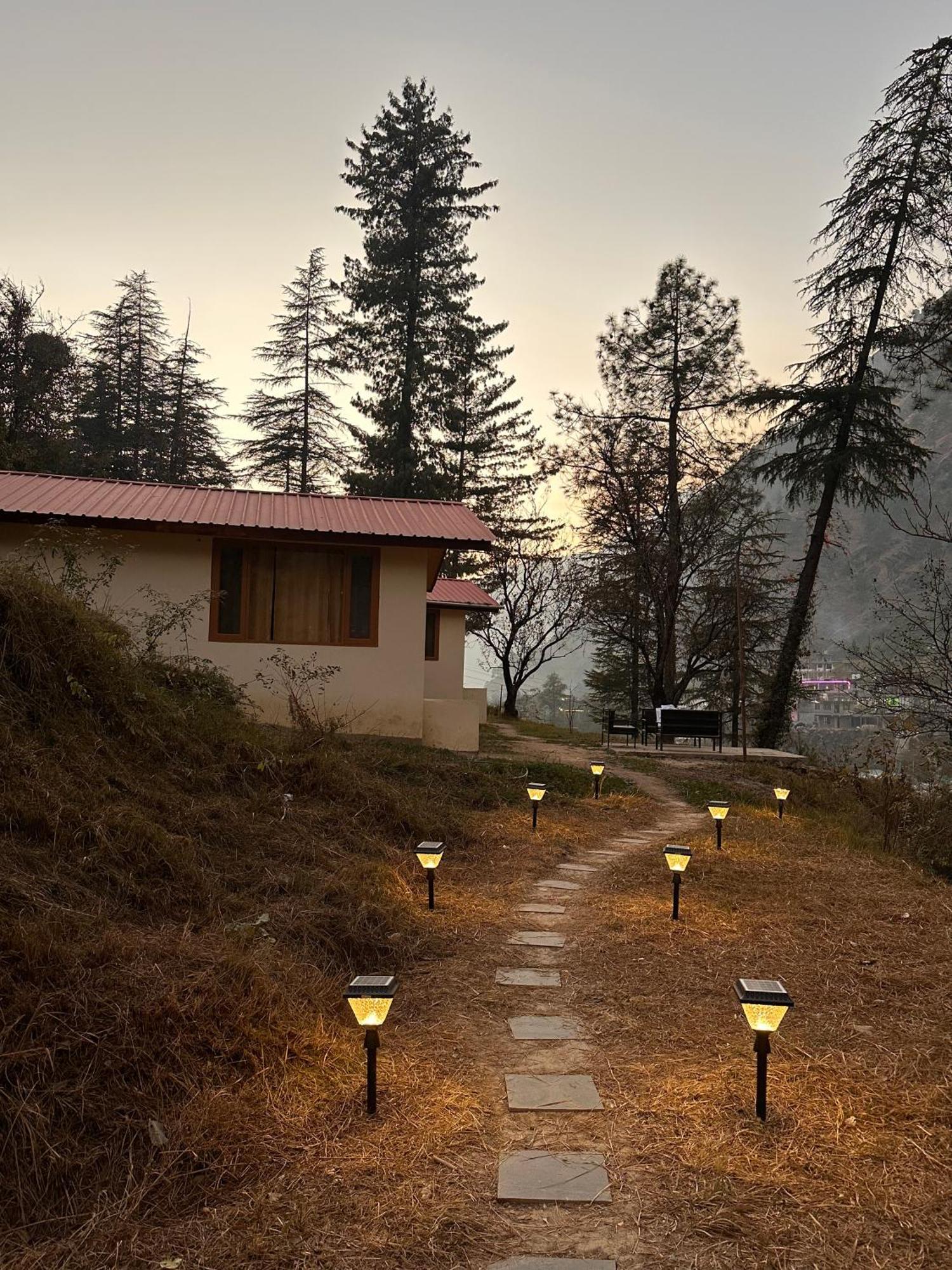 Ahava Kasol Riverside Cafe And Cottages Exterior foto